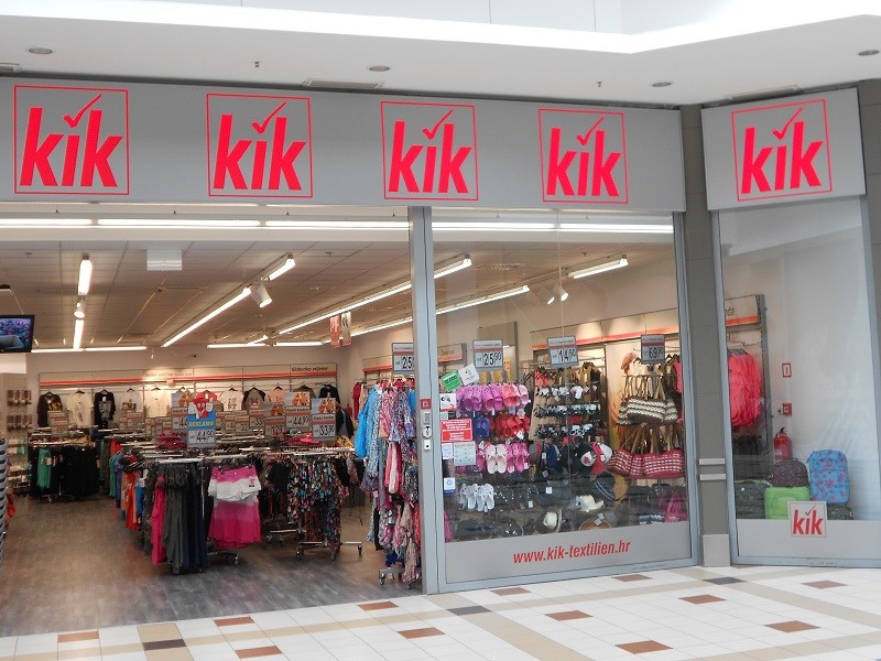 Various ˝fit out˝ projects